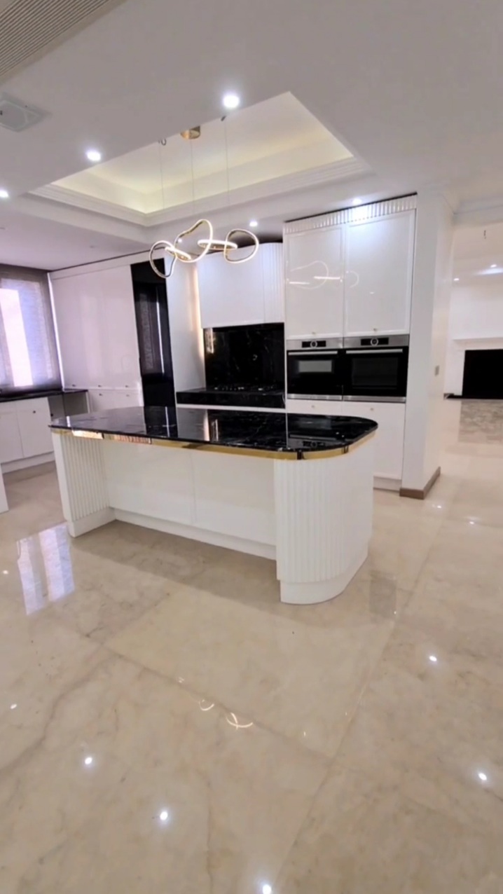 کابینت رنگ پلی اورتان